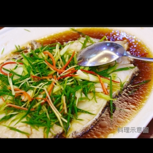 【基隆郎】開伙料理系列～雙醬特大比目魚厚切扁鱈400g～附蒸露醬汁、剁椒辣醬包及蔥絲