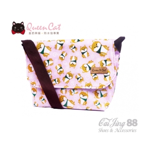 斜背包_大斜背包_Queen&Cat 防水包_粉柴犬_FD1022_采靚精品鞋包